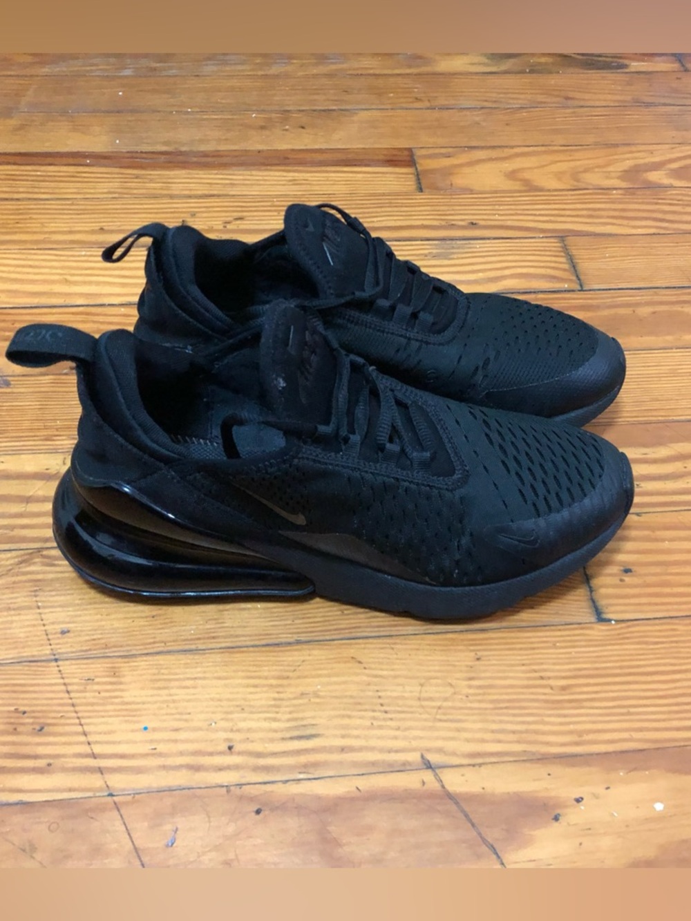 Nike Air  270 kids sneakers size 7Y  double black